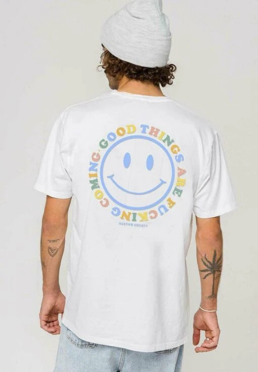 Kaotiko Smile - T-Shirt Con Stampa - Blanco -Kaotiko Negozio Di Abbigliamento Alla Moda 087aa4b70fdb4eadac682f776f60517c