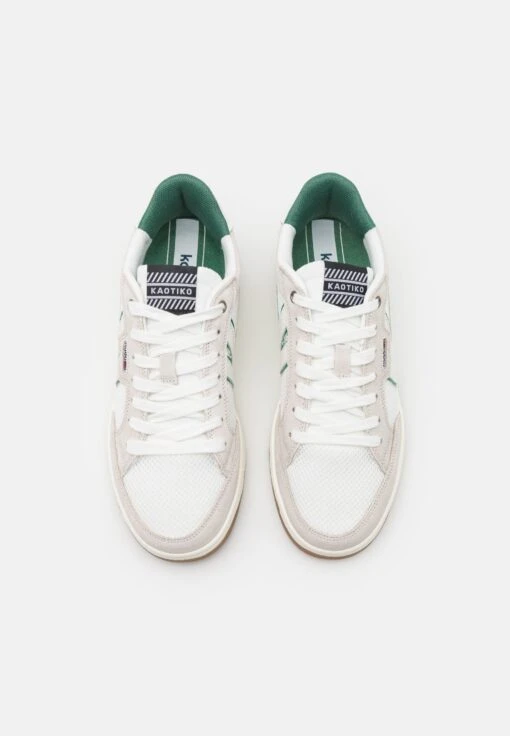 Kaotiko Boston Man - Sneakers Basse - White/Green -Kaotiko Negozio Di Abbigliamento Alla Moda 14fd6726cbd34a1fa41fee946efe90b4 scaled