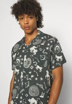 Kaotiko Zodiac Unisex - Camicia - Dark Grey -Kaotiko Negozio Di Abbigliamento Alla Moda 93c52f941e744fe69433ad63c27fea74