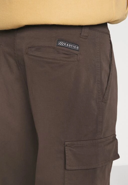 Kaotiko Pant Cuba Cargo UnisexPantaloniBrown Uomo Pantaloni KAI2100H0-O11 -Kaotiko Negozio Di Abbigliamento Alla Moda 93d2905a01dc435db4839b0c9ae75bc8 scaled