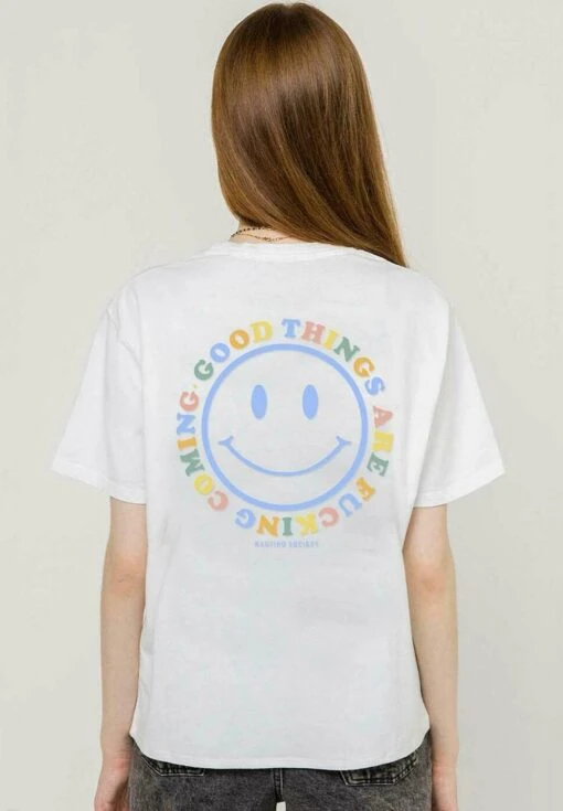 Kaotiko Smile - T-Shirt Con Stampa - Blanco -Kaotiko Negozio Di Abbigliamento Alla Moda ba7db858687a4497915e609b2afed3e1