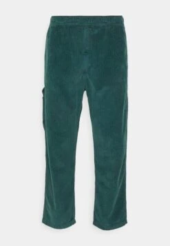 Kaotiko Pant Carpenter - Pantaloni - Basil -Kaotiko Negozio Di Abbigliamento Alla Moda ef1e247dd7884796be3edaab12e323c9